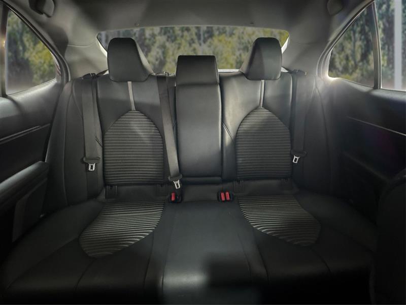 Toyota Camry SE 2019