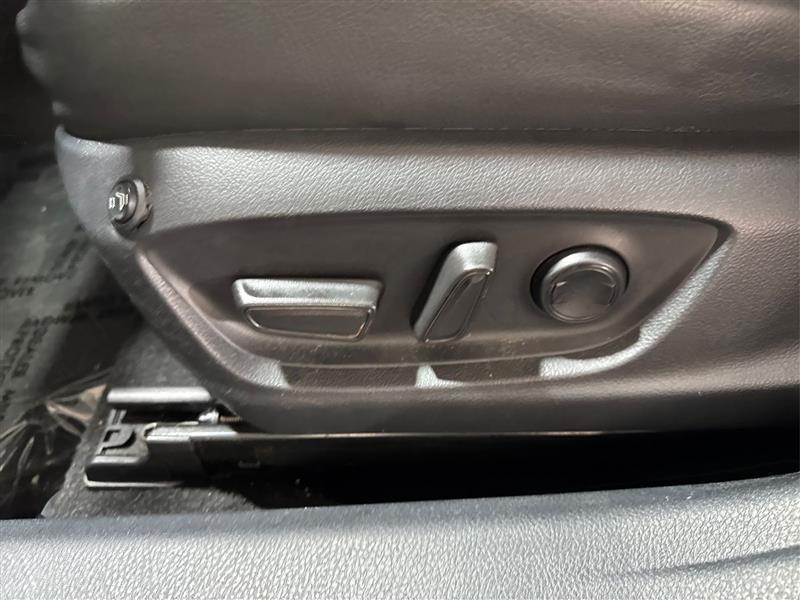 Toyota Camry SE 2019
