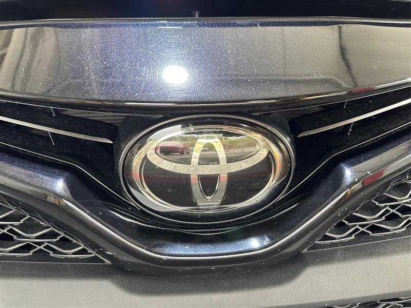 Toyota Camry SE 2019