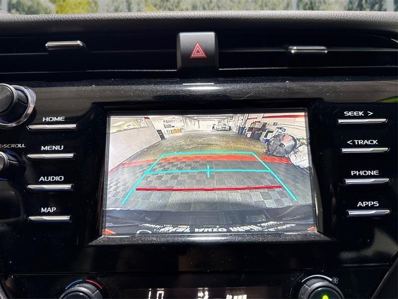 Toyota Camry SE 2019