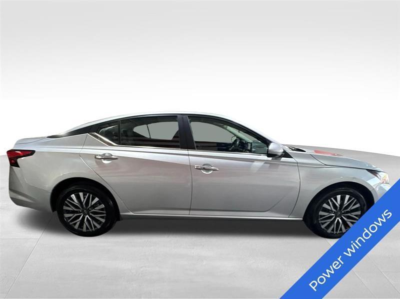Nissan Altima 2.5 SV AWD 2023