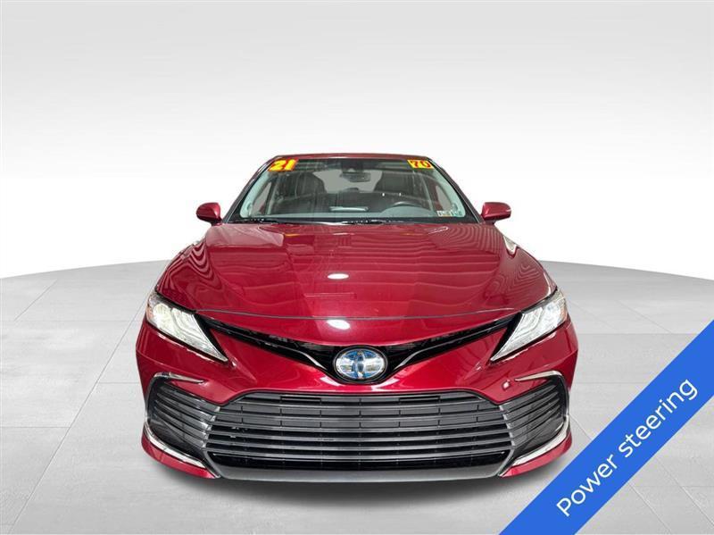 Toyota Camry Hybrid XLE 2021