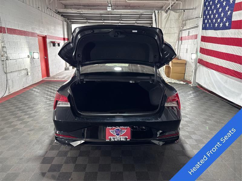 Hyundai Elantra Limited 2023