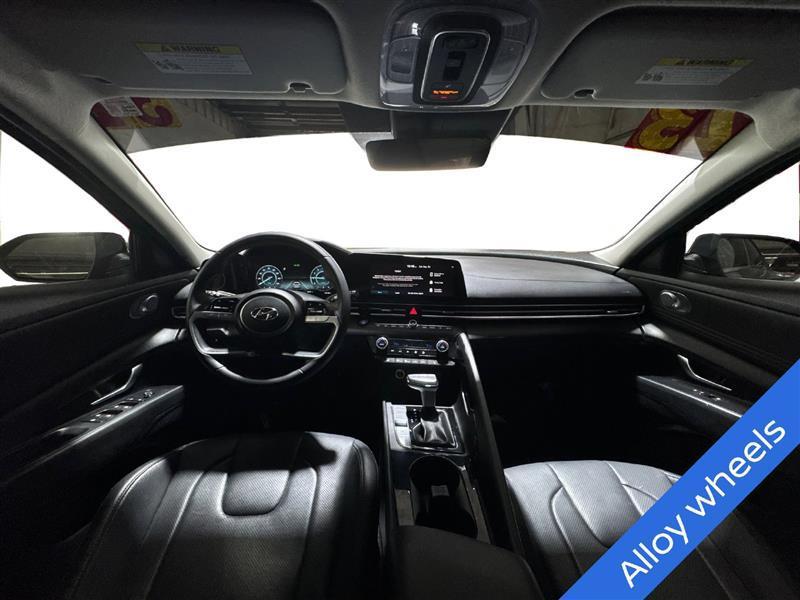 Hyundai Elantra Limited 2023