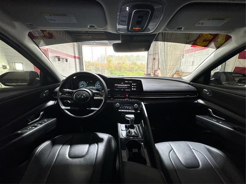 Hyundai Elantra Limited 2023