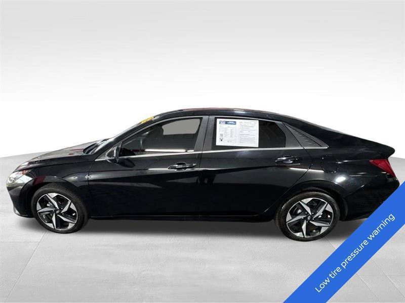 Hyundai Elantra Limited 2023