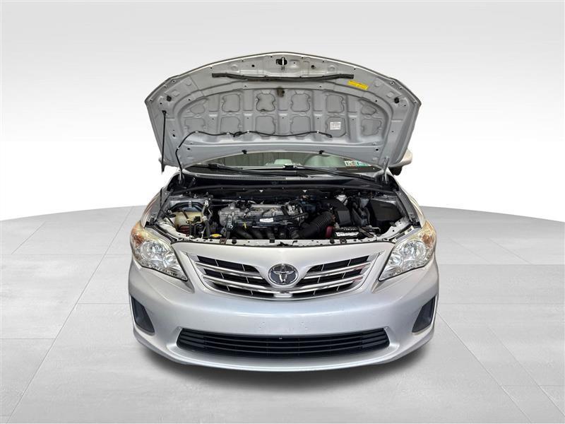 Toyota Corolla LE 4-Speed AT 2013