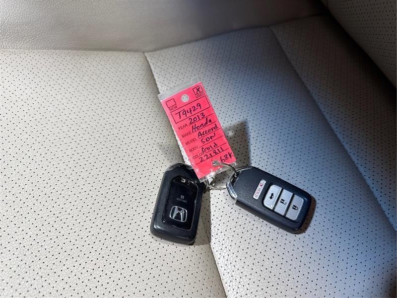 Honda Accord EX-L Sedan CVT 2013
