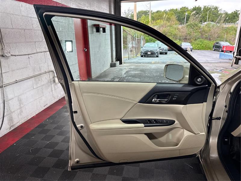 Honda Accord EX-L Sedan CVT 2013