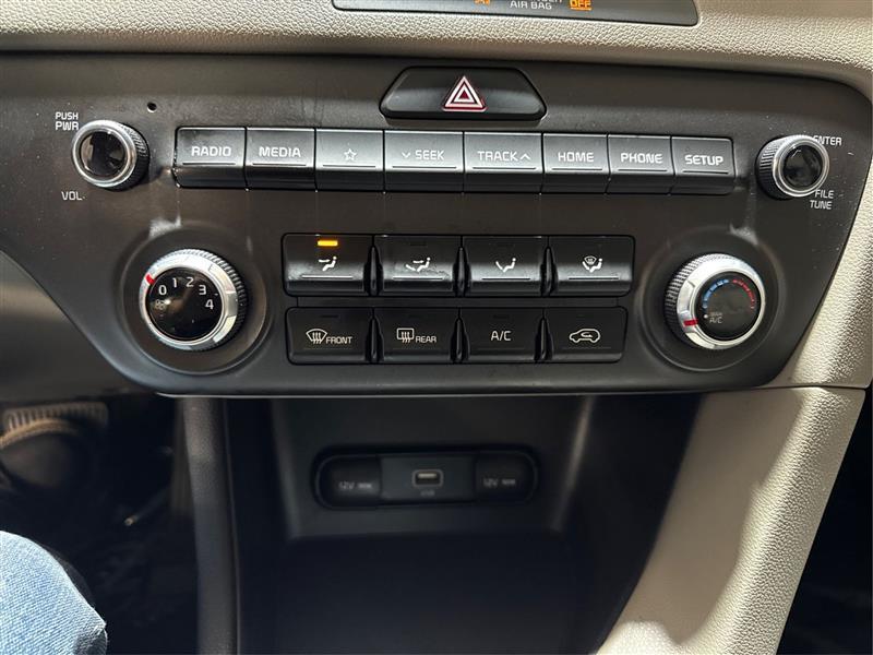 Kia Sportage LX FWD 2022
