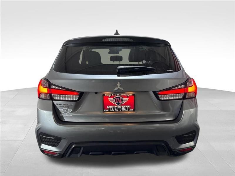 Mitsubishi Outlander Sport 2.0 ES 4WD 2024
