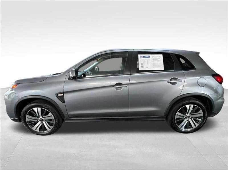 Mitsubishi Outlander Sport 2.0 ES 4WD 2024