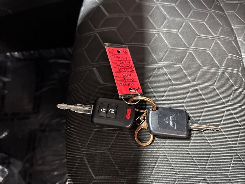 Mitsubishi Outlander Sport 2.0 ES 4WD 2024