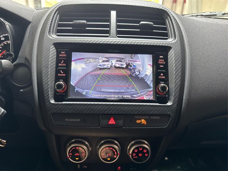 Mitsubishi Outlander Sport 2.0 ES 4WD 2024