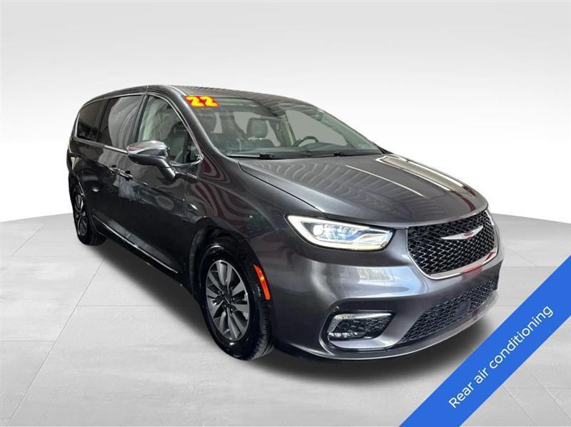 Chrysler Pacifica Hybrid Limited 2022
