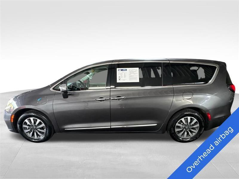 Chrysler Pacifica Hybrid Limited 2022