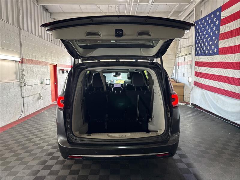 Chrysler Pacifica Hybrid Limited 2022
