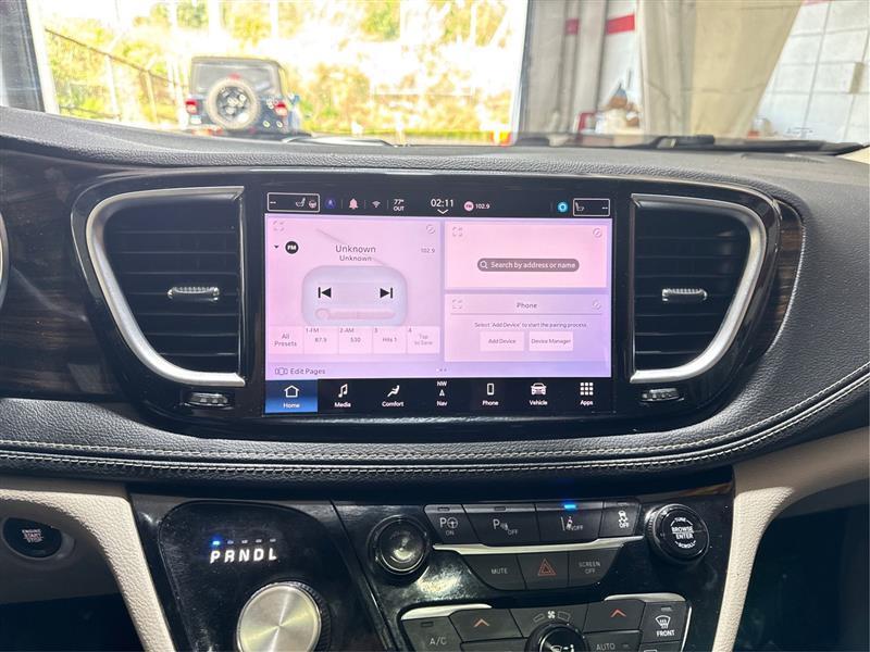 Chrysler Pacifica Hybrid Limited 2022