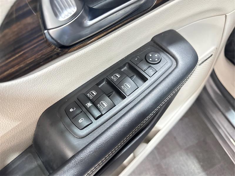 Chrysler Pacifica Hybrid Limited 2022