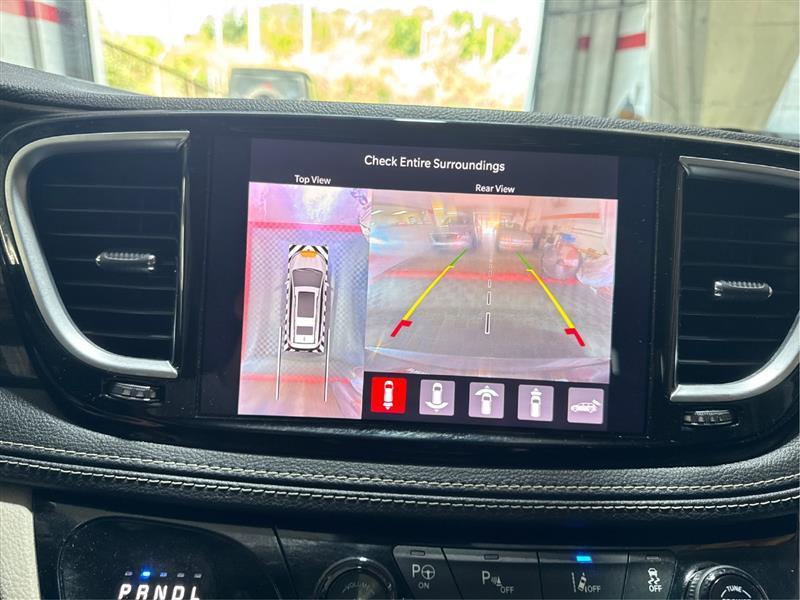 Chrysler Pacifica Hybrid Limited 2022