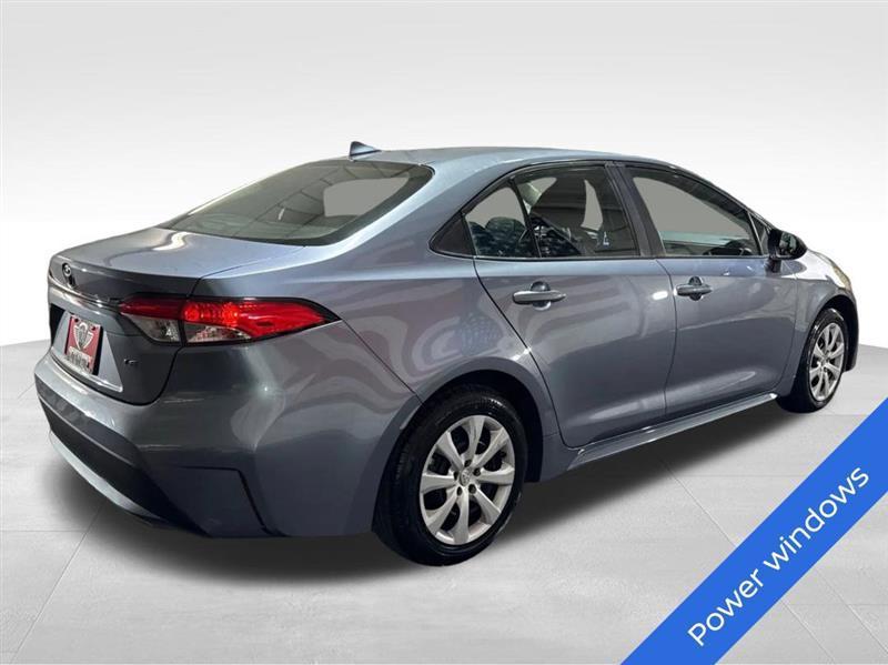 Toyota Corolla LE 2022