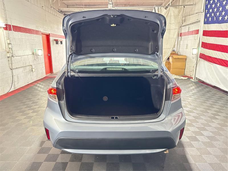 Toyota Corolla LE 2022