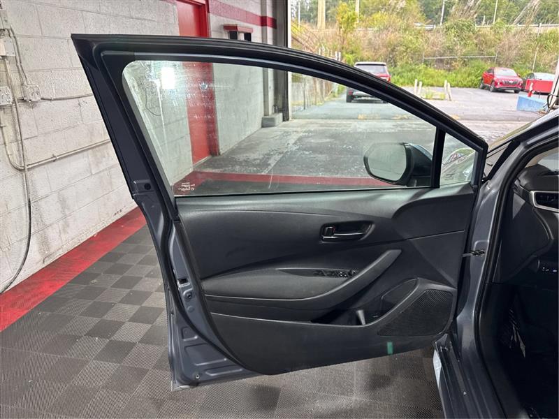 Toyota Corolla LE 2022