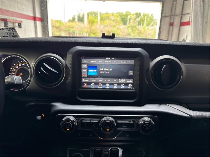 Jeep Gladiator Sport 2021