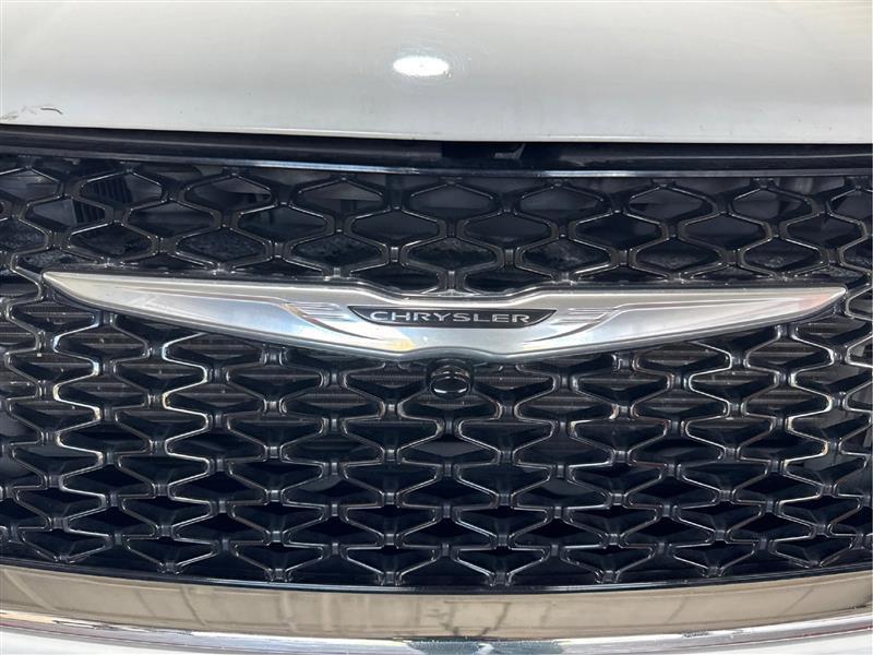 Chrysler Pacifica Touring L 2023