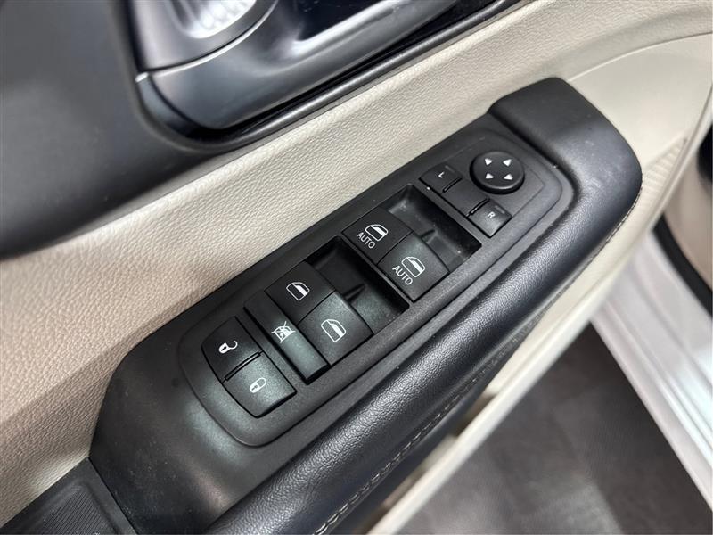 Chrysler Pacifica Touring L 2023