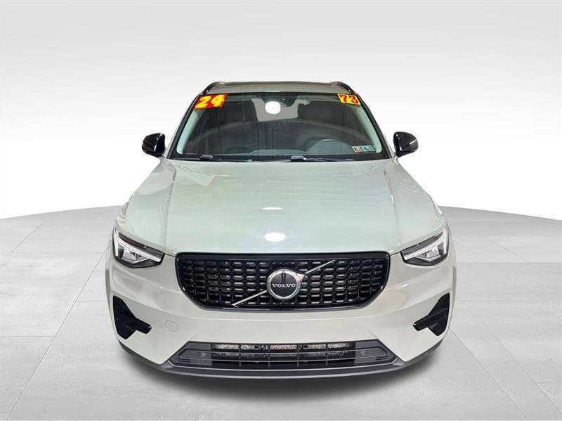 Volvo XC40 B5 Core AWD 2024