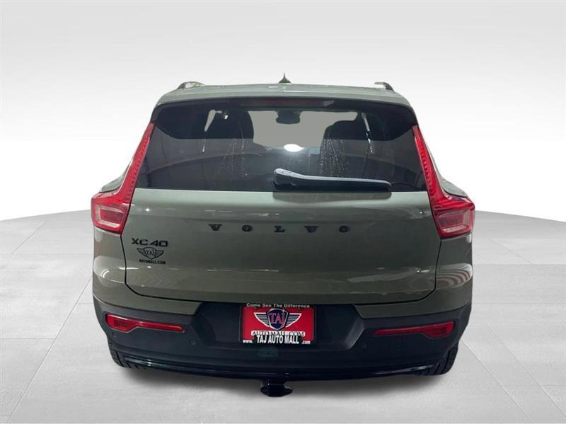 Volvo XC40 B5 Core AWD 2024