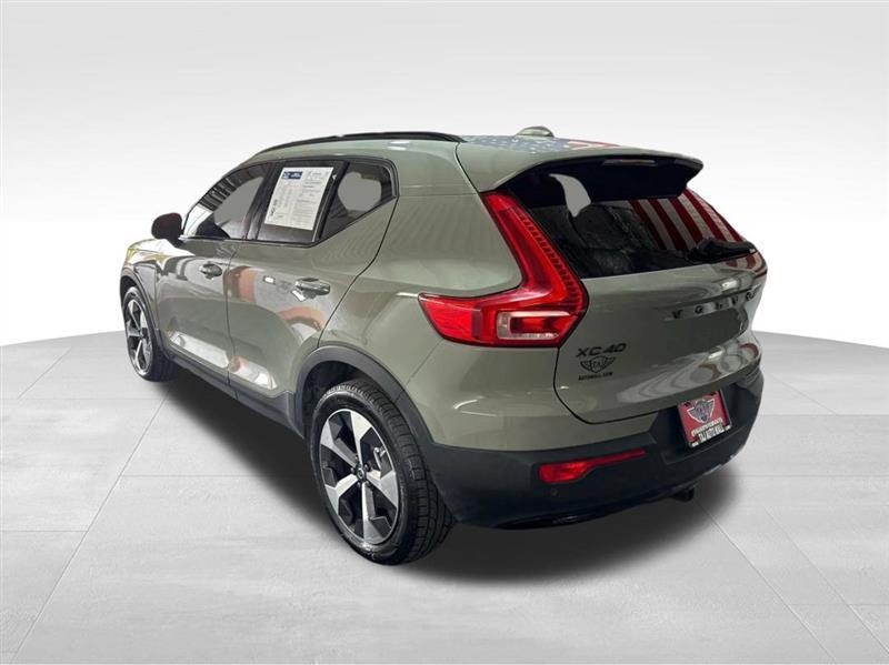 Volvo XC40 B5 Core AWD 2024