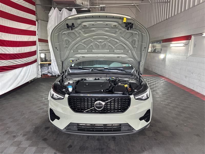 Volvo XC40 B5 Core AWD 2024