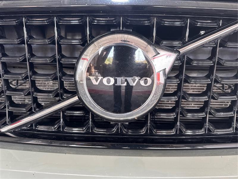 Volvo XC40 B5 Core AWD 2024