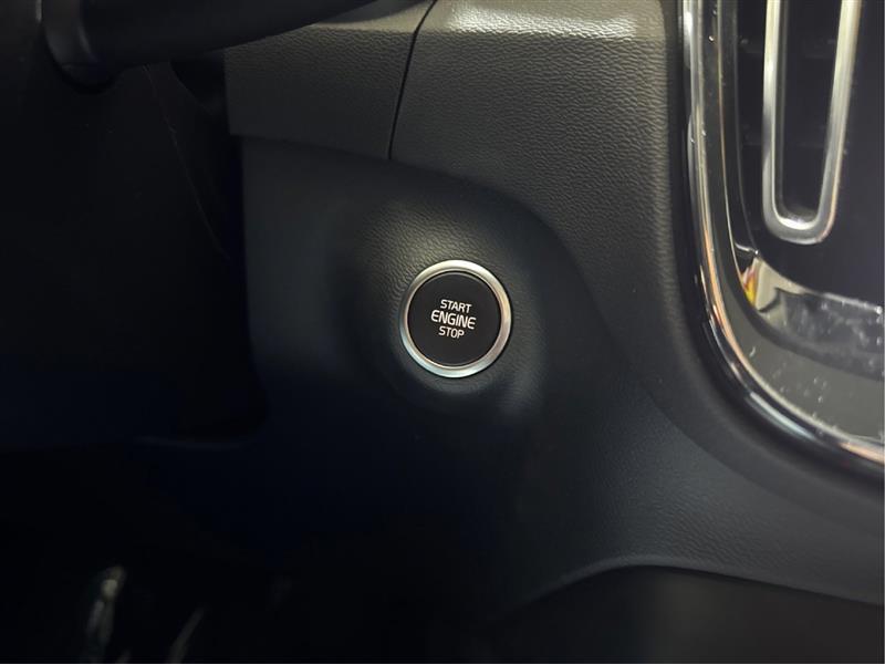 Volvo XC40 B5 Core AWD 2024