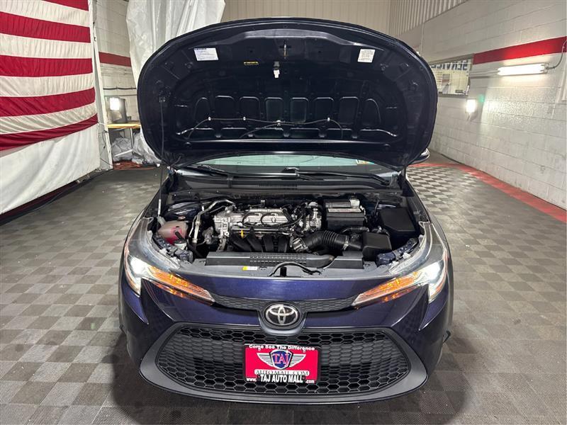 Toyota Corolla LE 2022
