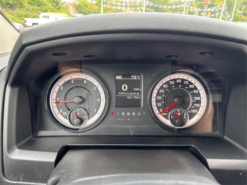 RAM 1500 SLT Quad Cab 4WD 2024
