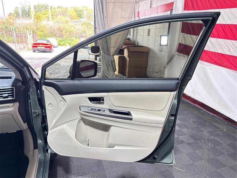 Subaru Impreza 2.0i Premium PZEV 5-Door 2015