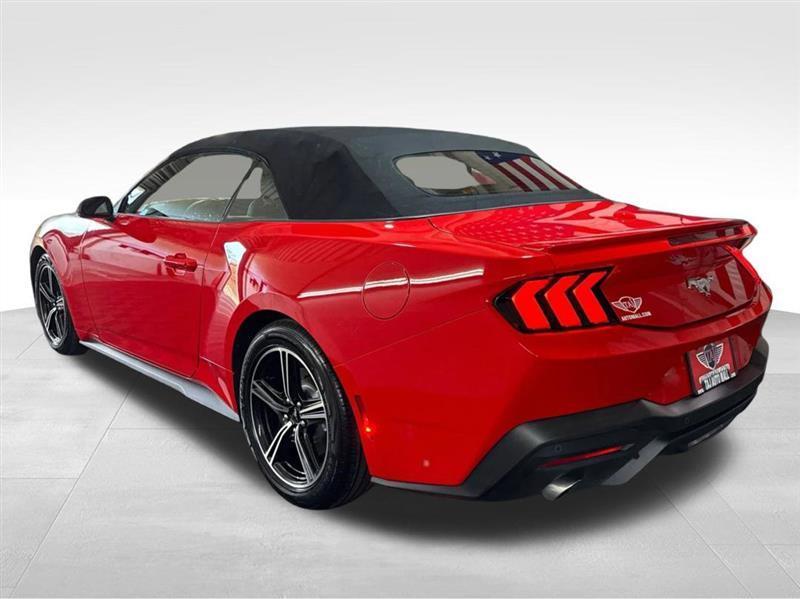 Ford Mustang photo 7