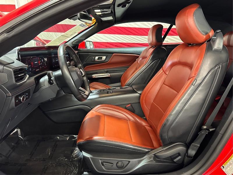 Ford Mustang photo 9