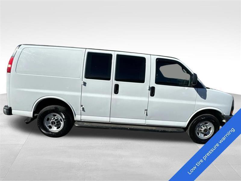 GMC Savana G2500 Cargo 2015