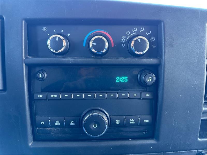 GMC Savana G2500 Cargo 2015