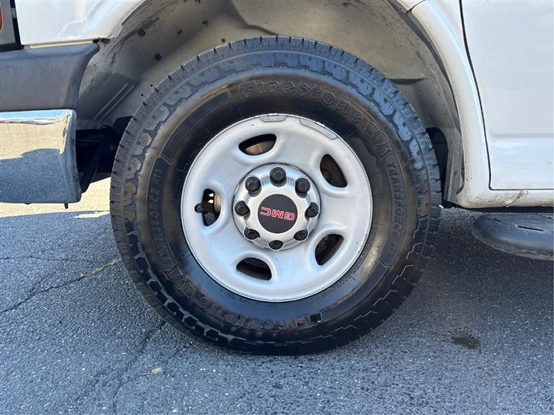 GMC Savana G2500 Cargo 2015