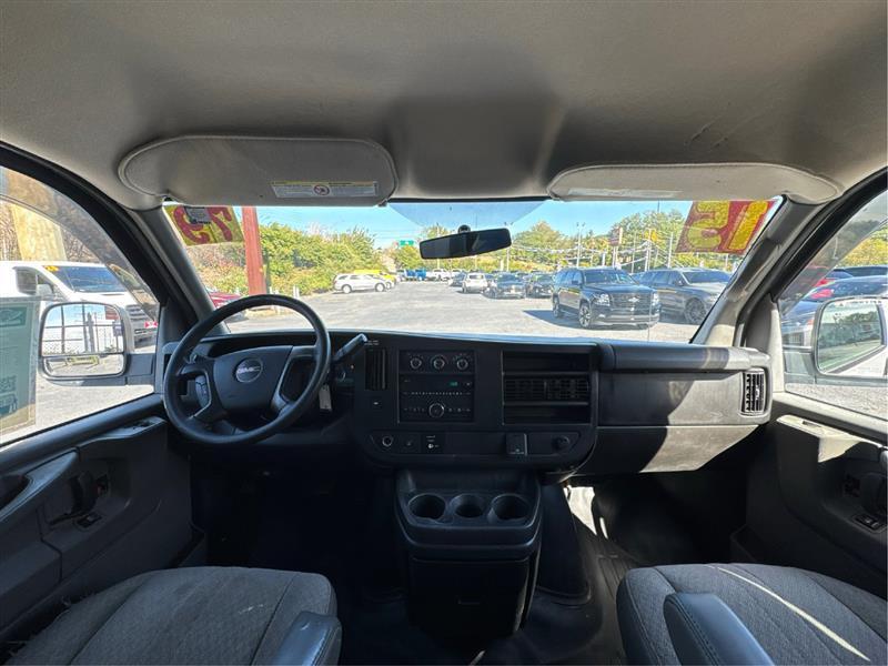 GMC Savana G2500 Cargo 2015