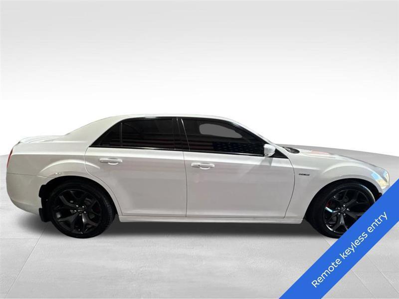 Chrysler 300 photo 4