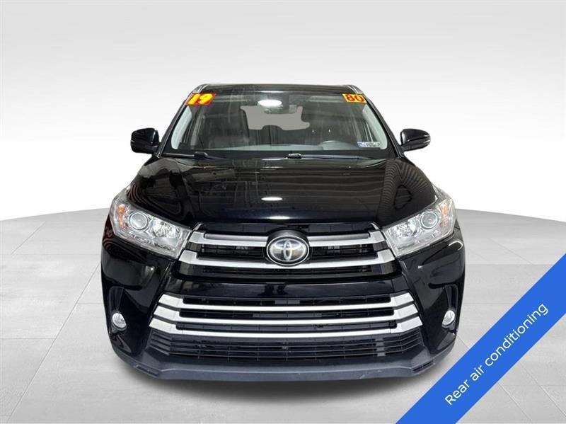 Toyota Highlander XLE AWD V6 2019