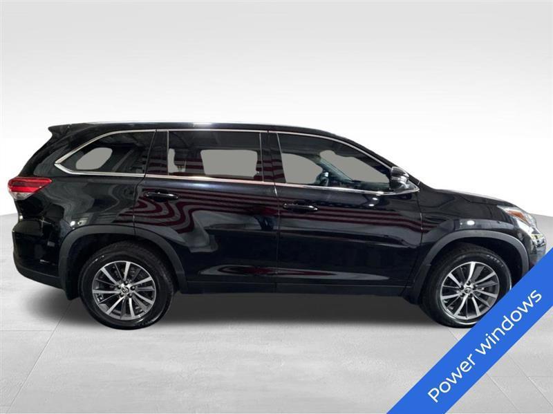 Toyota Highlander XLE AWD V6 2019