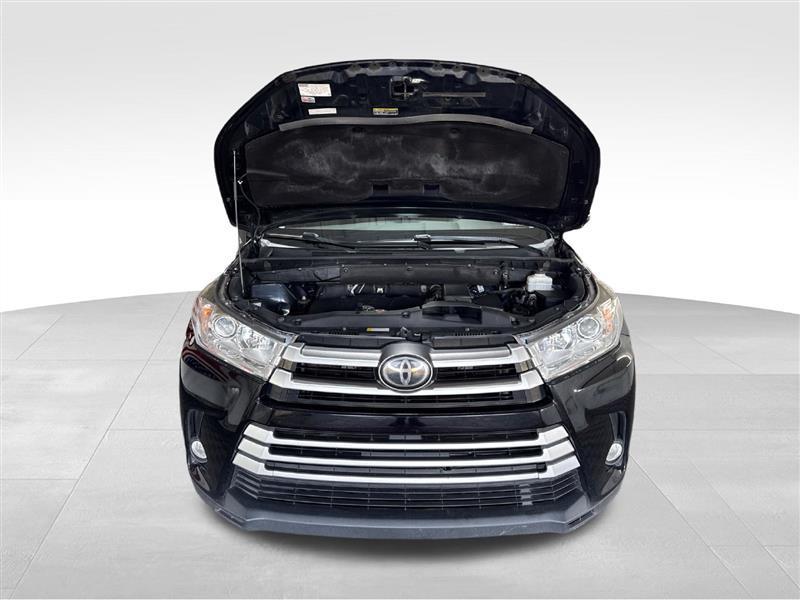 Toyota Highlander XLE AWD V6 2019