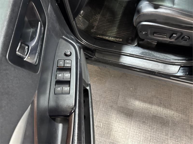 Toyota Highlander XLE AWD V6 2019